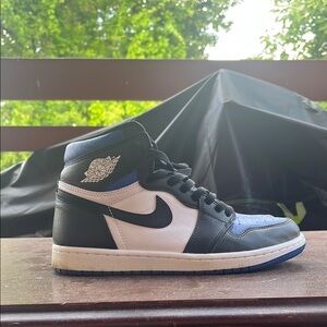 Jordan 1 royal toe